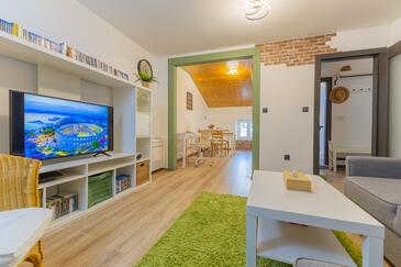Two bedroom apartment Poreč (A-27057-a)