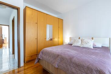 Family-friendly apartments with swimming pool Buzet, Central Istria - Središnja Istra - 27073