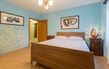 Familjehus med pool Brgod, Rasa - 27084