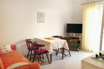 Apartamentos com espaços ao ar livre Baška Voda, Dalmácia Central