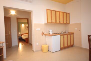 Apartamentos com espaços ao ar livre Baška Voda, Dalmácia Central