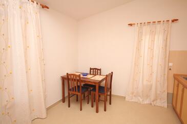 Apartamentos com espaços ao ar livre Baška Voda, Dalmácia Central