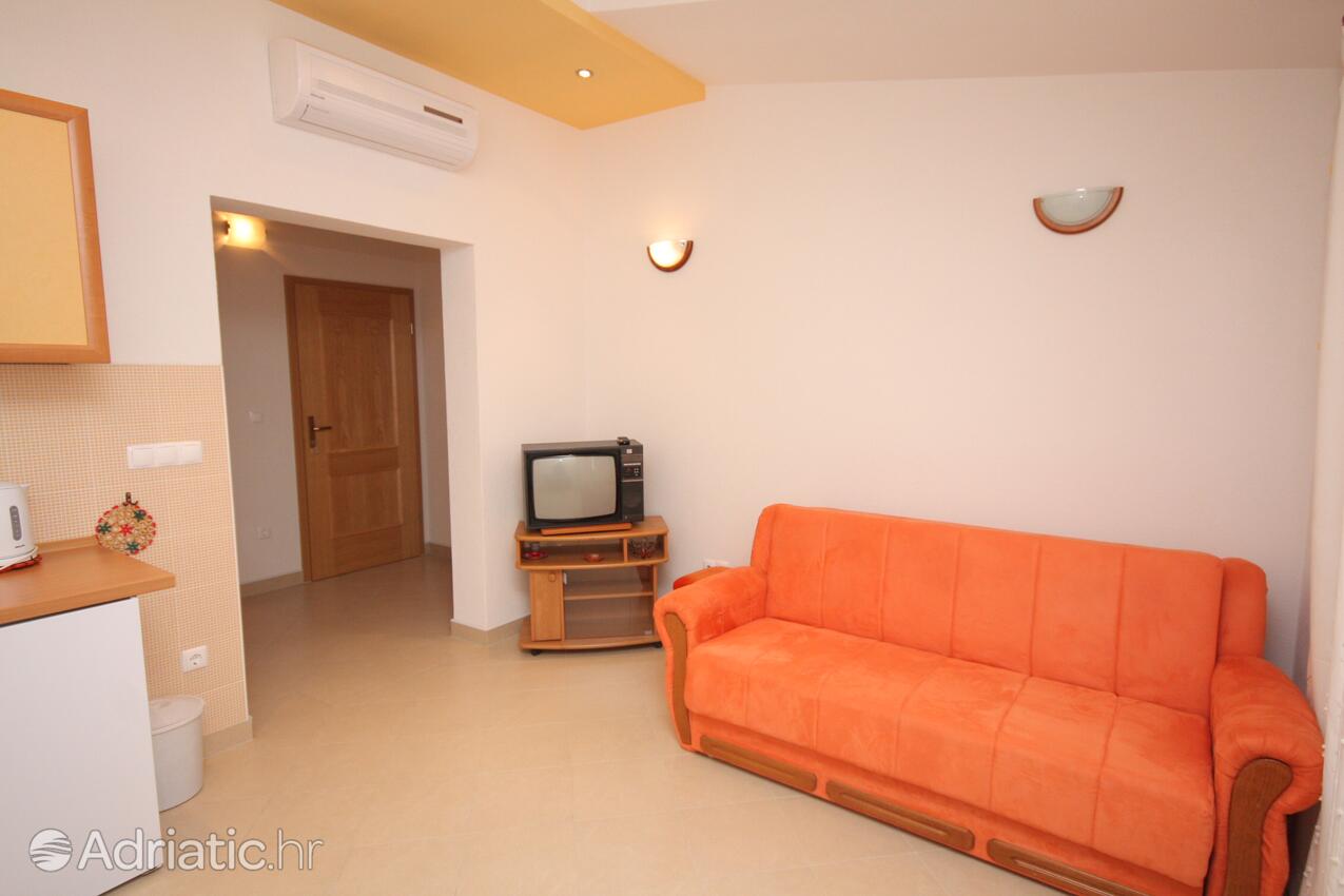 A-2709-d - Private accommodation - Apartments with a parking space Baška Voda, Makarska