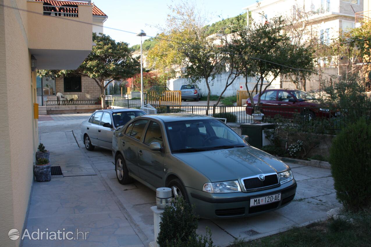 Parking lot - Apartments with a parking space Baška Voda, Makarska