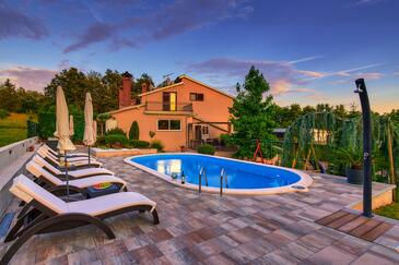 Casa con piscina per famiglia Pisino - Pazin, Istria Centrale - Središnja Istra - 27090 Adriatic.hr