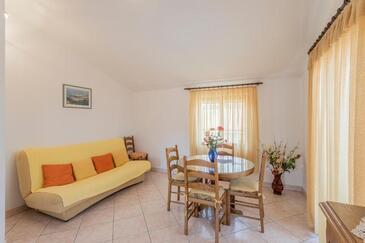 Apartments by the sea Okrug Gornji, Čiovo - 27095