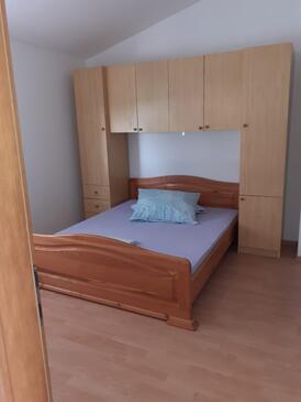 Apartments with parking space Promajna, Makarska - 2710