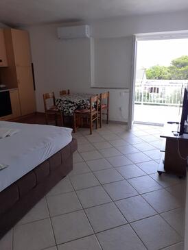Apartments with parking space Promajna (Makarska) - 2710