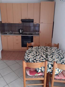 Apartments with parking space Promajna, Makarska - 2710