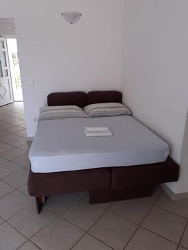 Apartments with parking space Promajna, Makarska - 2710