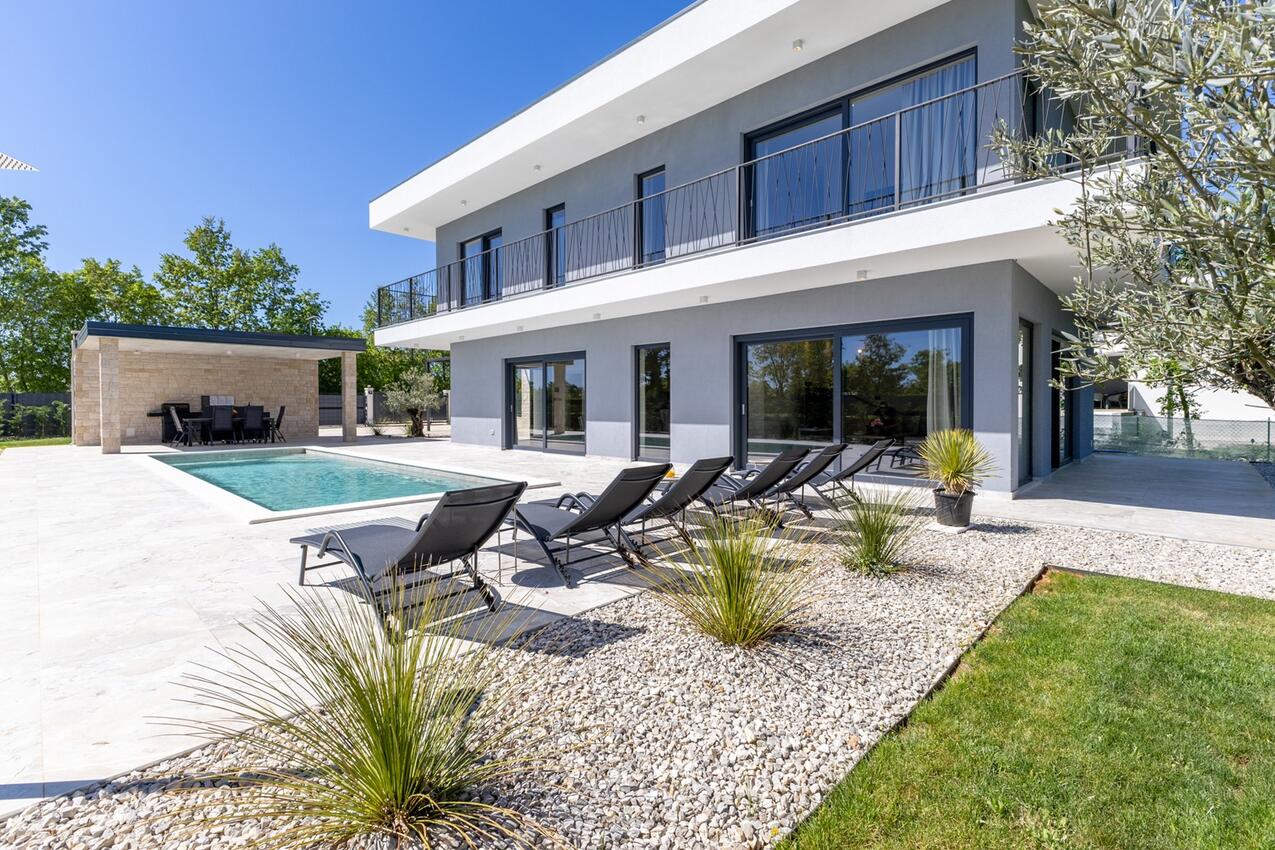 Family friendly house with a swimming pool Sveti Petar u Šumi, Central Istria - Središnja Istra - 27101