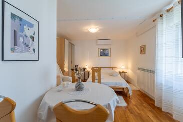 Apartmaji z internetom Poreč - 27105