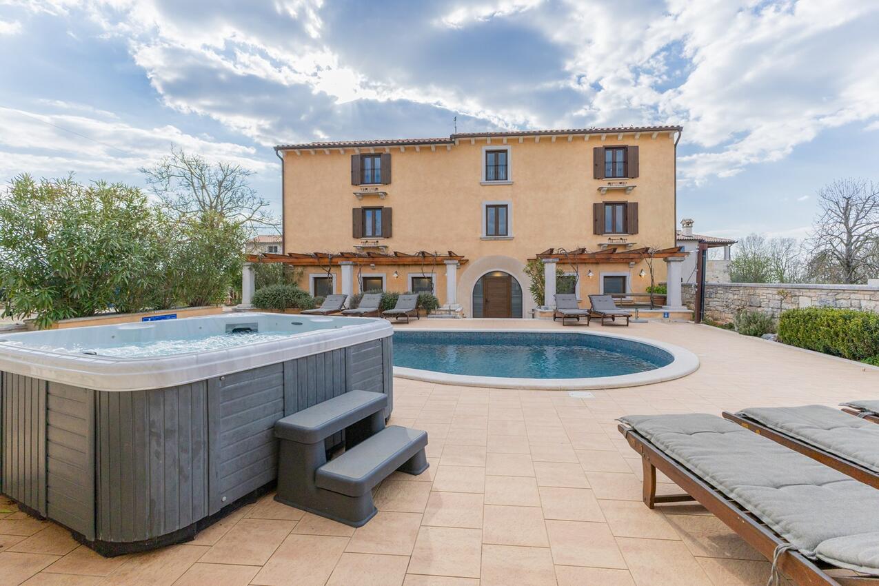 Feriehus med swimmingpool Tinjan, Sredisnja Istra - 27107