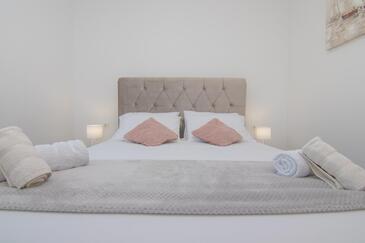 Luxe villa met zwembad Dobrinj, Krk - 27114
