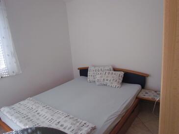 Apartments with parking space Sveti Filip i Jakov, Biograd - 27125