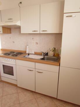 Apartments with parking space Sveti Filip i Jakov, Biograd - 27125