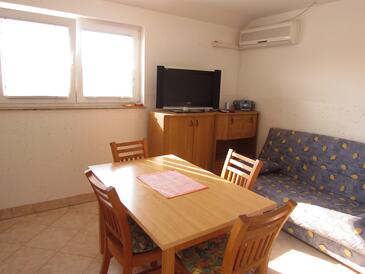 Apartments with parking space Sveti Filip i Jakov, Biograd - 27125
