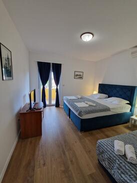 Habitaciones con aparcamiento privado Sveti Filip i Jakov, Biograd - 27131
