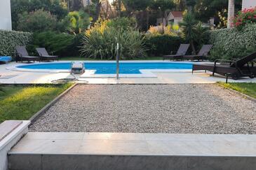 Ferienwohnungen mit Pool Banjol, Rab - 27138 Adriatic.hr