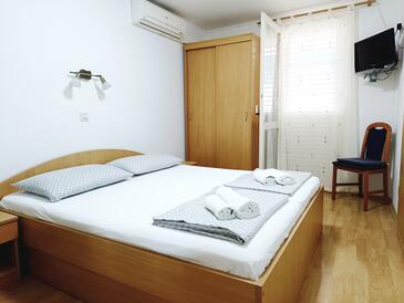 Leiligheter ved sjøen Podgora, Makarska - 2714