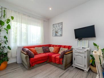 Apartmani s parkingom Trogir - 27140