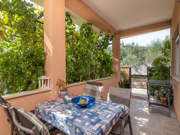 Two bedroom apartment Trogir (A-27140-b(
