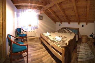 Apartments with parking space Otočac, Velebit - 27143 Adriatic.hr