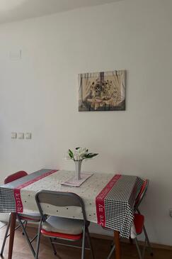 Apartamentos con parking Tribunj, Vodice - 27155