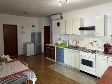 Apartmány s parkovištěm Tribunj, Vodice - 27155