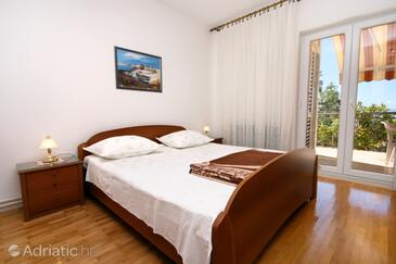 Apartmaji in sobe s parkingom Brela, Makarska - 2716