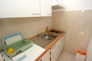 Apartmaji in sobe s parkingom Brela, Makarska - 2716