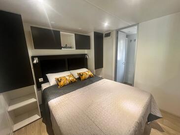 Lägenheter med parkering Biograd na Moru, Biograd - 27161