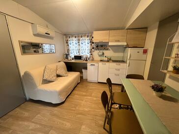 Lägenheter med parkering Biograd na Moru, Biograd - 27161