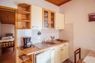 Apartments with parking space Bašanija, Umag - 27203