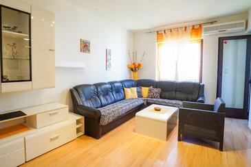 Apartmány s parkovištěm Rožac, Umag - 27212