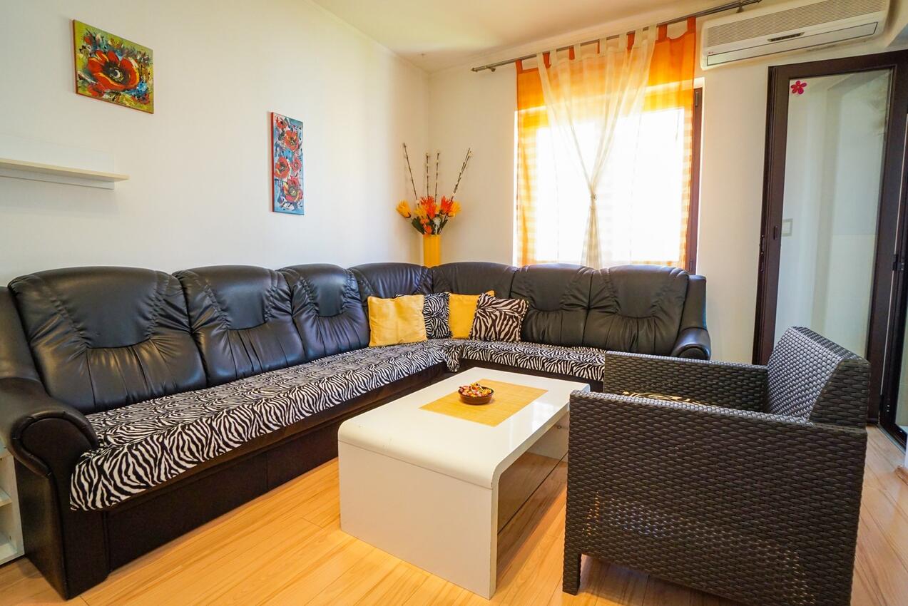 Apartmány s parkovištěm Rožac, Umag - 27212