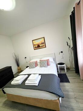 Lägenheter med parkering Basanija, Umag - 27213