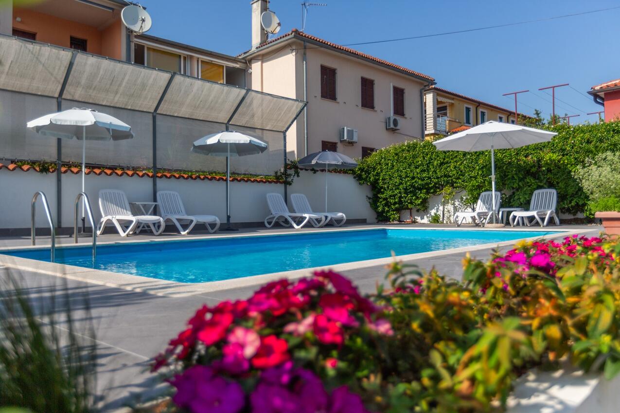 Familiehus med pool Umag - 27226