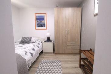 Ferienwohnungen mit Parkplatz Basanija, Umag - 27241