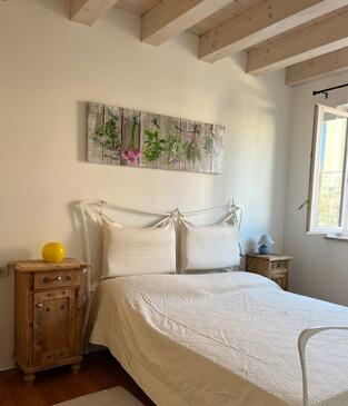Ferienwohnungen mit Parkplatz Lovrecica, Umag - 27247