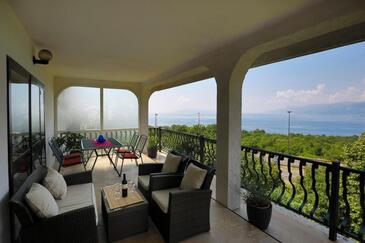 Apartments with parking space Rijeka - 27249