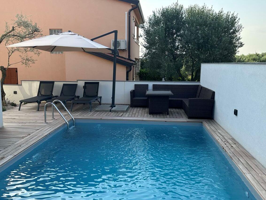 Vakantiehuis met zwembad Crveni Vrh, Umag - 27253