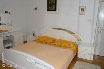 Appartements et chambres près de la mer Omis - 2726