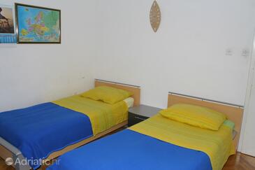 Appartements et chambres près de la mer Omis - 2726