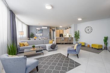 Driekamerappartement Umag (A-27270-a)