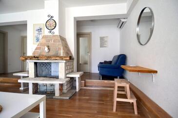 2-Zimmer-Ferienwohnung Rozac, Umag (A-27273-a)