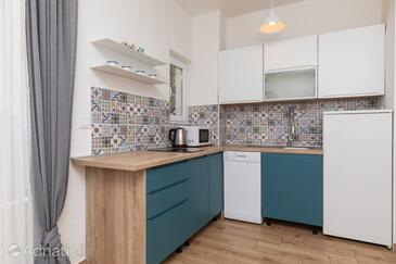 Apartamente lângă mare Mimice, Omis - 2736