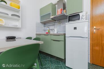 Apartments by the sea Duće, Omiš - 2737