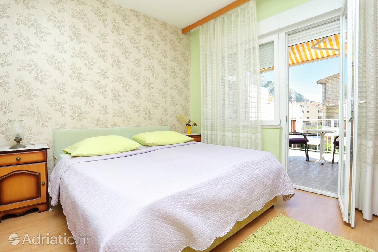 Appartamenti con parcheggio Almissa - Omiš - 2738