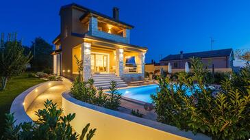 Dom s bazénom pre rodinu Vižinada, Vnútrozemie Istrie - Središnja Istra - 27404 Adriatic.hr